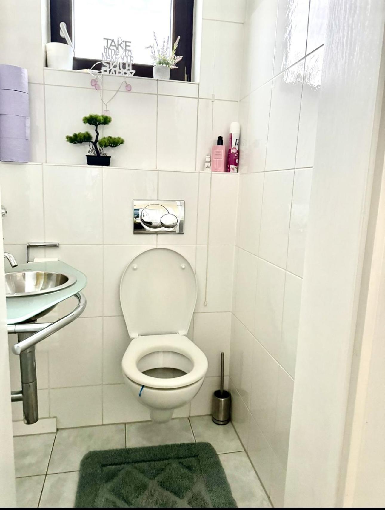 Magisches Doppelzimmer Mit Atemberaubender Wasserfall-Wand In Seligenstadt Exteriér fotografie